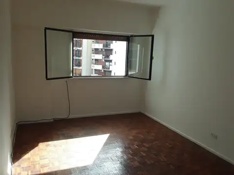 Departamento en Alquiler en Almagro, $ 450.000