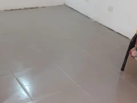 Dos Departamentos y Local Centrico Todo Planta Baja