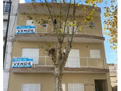 Departamento PH  en Venta en Villa Luro, Capital Federal, Buenos Aires