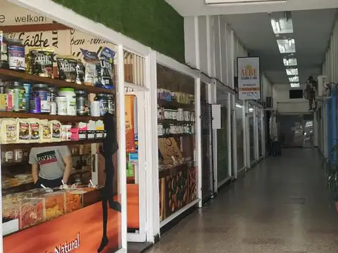 VENTA LOCAL  DOBLE 35 M2 GALERIA BOULEVARD VALENTIN ALSINA LANUS
