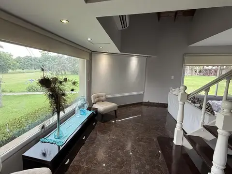 Casa 4 ambientes con 3 baños