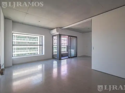 Av. Ing. Huergo al 400