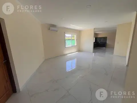 Casa 7 ambientes con 3 baños