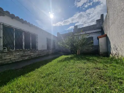 Galpón, casa 3 amb con jardín