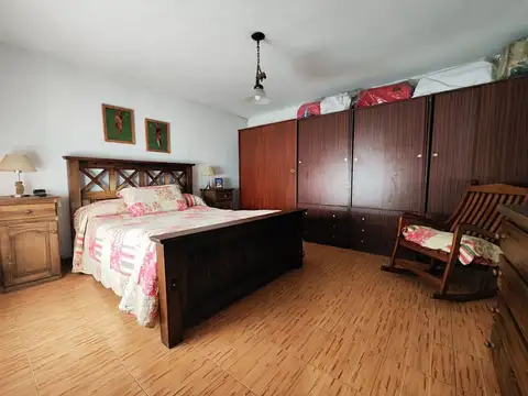 CASA Multifamiliar 6 amb en venta - Ciudadela
