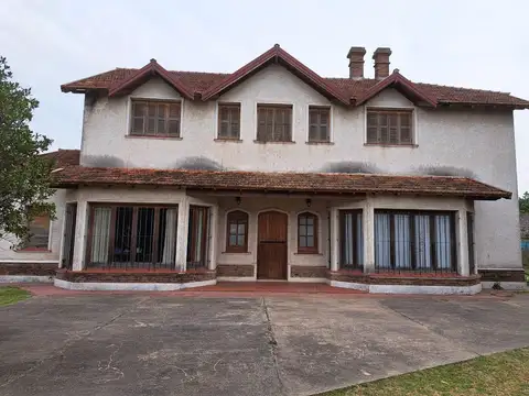 Calle 24  e/  490 y 489