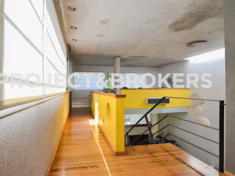 FANTÁSTICA CASA MINIMALISTA EN CASTELAR