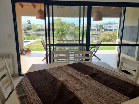 VENTA Casa en SAN ISIDRO LABRADOR A LA LAGUNA Villanueva