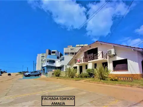 OPORTUNIDAD, DOS DEPARTAMENTOS EN VILLA GESELL A 1 CUADRA DEL MAR