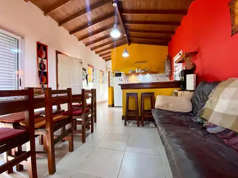 Casa 3 ambientes con 1 baño