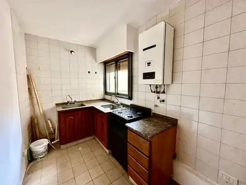 Venta depto 2 dormi con balcón centro