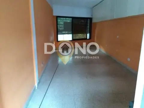 OPORTUNIDAD PISO COMERCIAL EN EL CORAZÓN DE BERNAL 