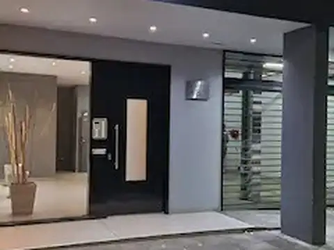 MONOAMBIENTE EN VENTA AL FRENTE CON BALCON