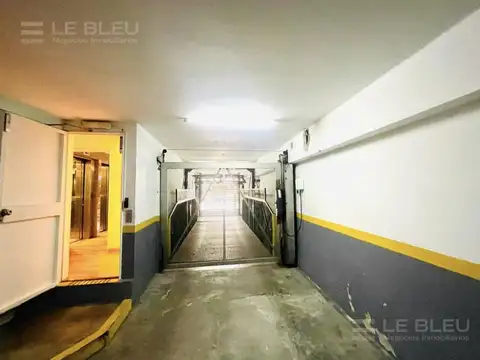 ARENALES Y AUSTRIA - COCHERA CUBIERTA