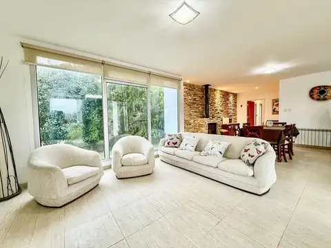 La Carolina Golf Country Club  - Casa de 3 dormitorios en Piñero en venta