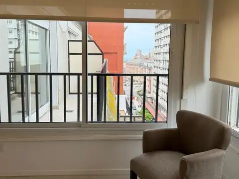 DepartamENTO 4 aMBIENTES Reciclado Amoblado Vista al Mar Centro