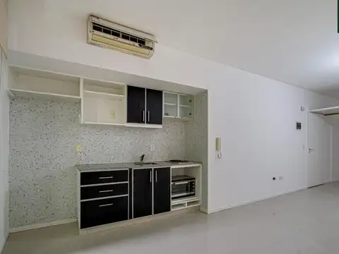 2 ambiente al frente con balcón, pileta, SUM, parrilla