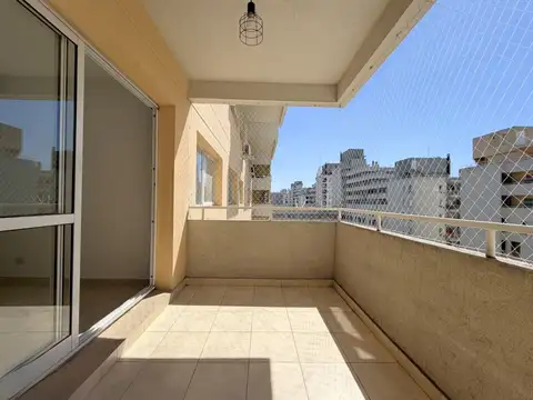 Monasterio 600, Piso 5