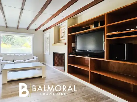 Casa 3 ambientes con 2 baños