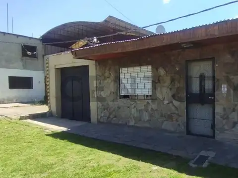 526 entre 120 y 121 100, Piso 0