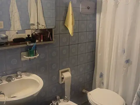 Adolfo Alsina 3000, Piso 1