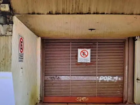 Paraguay e/ Carlos Pellegrini y Suipacha