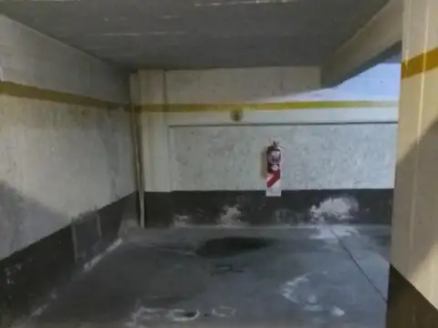 Cochera en venta - 16mts2 - Retiro