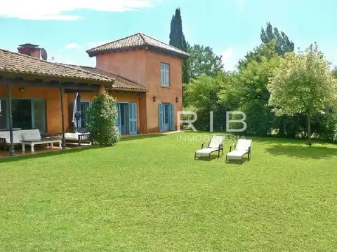 Casa en Alquiler de 3 dormitorios