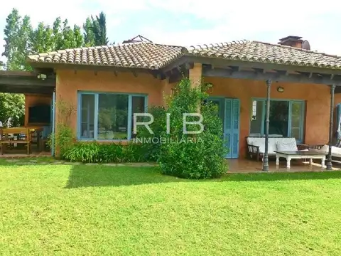 Casa en Alquiler en Carmel Country Club, USD 1.700