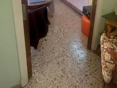 Depto Tipo Casa 4 ambientes con 2 baños