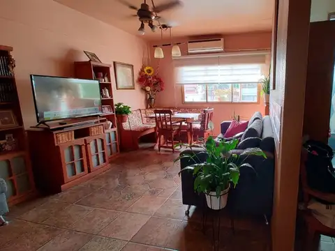 Departamento en Venta en Monte Castro, USD 83.000