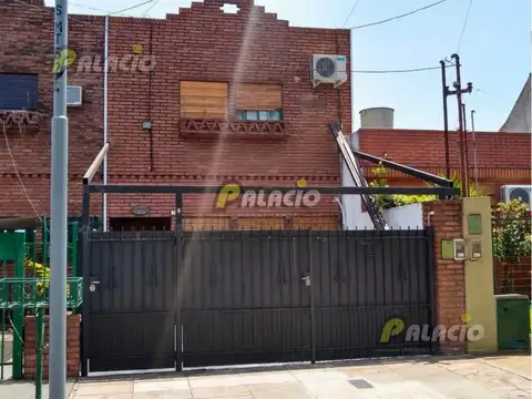 Duplex 3 amb con Parque y Cochera en Venta, Villa Bonich, Sa