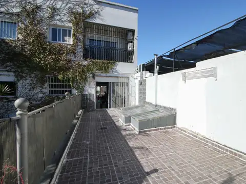 Depto Tipo Casa 2 ambientes con 1 baño