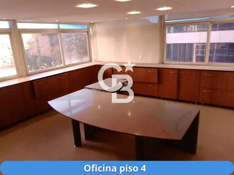 Oficina en Venta con 4 cocheras