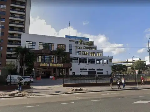 Alquiler Edificio Comercial -  3600 m2- 21 cocheras -San Telmo