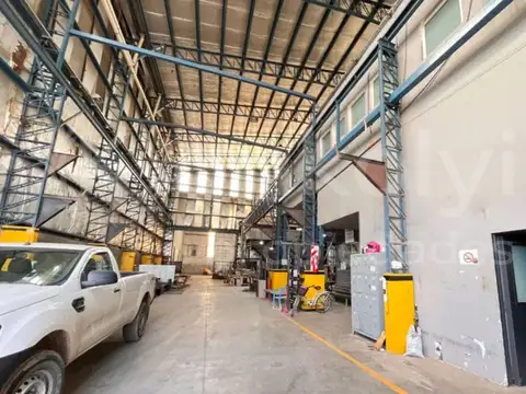 Galpon en Venta 30  mts Frente