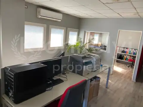 Galpon en Venta 57  mts Fondo