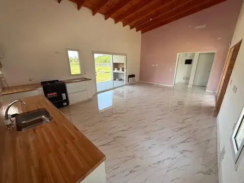 Casa en Venta en Los Pinos, USD 143.000