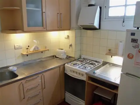 Alquilo Temporario en Recoleta. Amplio 3 ambientes con balcón, 3 PAX