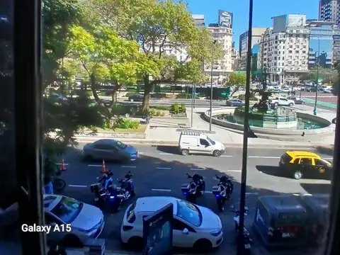 ALQUILER OFICINA EN EXCELENTE UBICACION