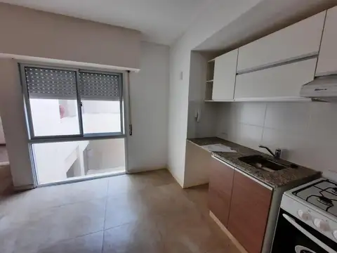 Departamento en Alquiler en Echesortu, $ 330.000