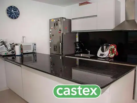Departamento 4 ambientes con 2 baños