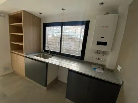 Depto Tipo Casa en Venta en Villa Pueyrredon, USD 225.000