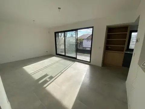 VENTA DE PH DE 4 AMBIENTES CON ENTRADA INDEPENDIENTE AL FRENTE A ESTRENAR