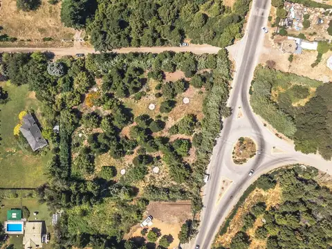 De las grosellas y Av. Catedral