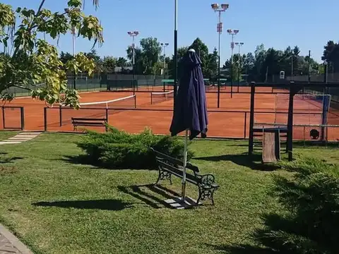 Terreno en Venta en Ayres Plaza, USD 235.000