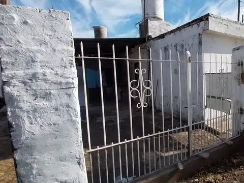 CASA 2 AMBIENTES LIBERTAD -MERLO A REFACCIONAR