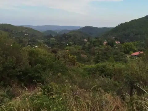 Se vende en La Cumbre Terreno