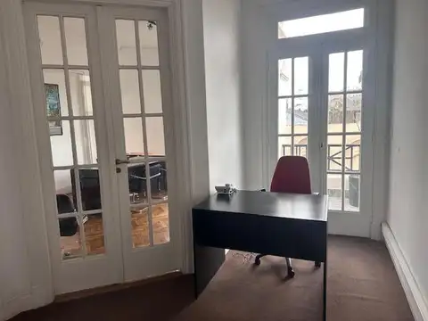 Oficina en Alquiler al Norte