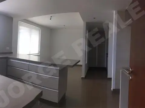 Departamento 4 ambientes con 3 baños